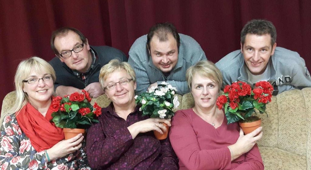 Szenenfoto „Herz am Spieß“ – Theatergruppe Rohr, Spielzeit 2016