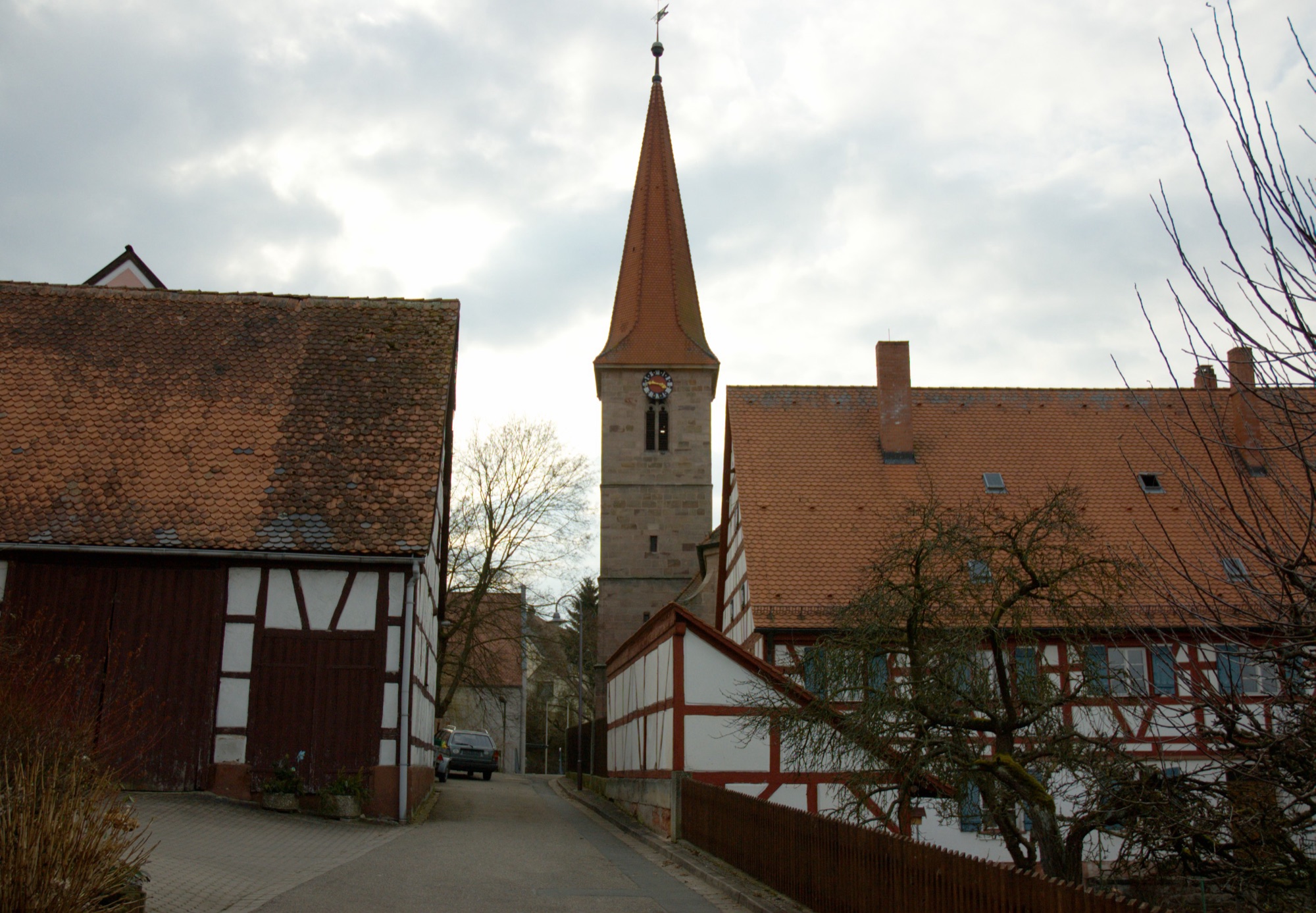 Evangelische Kirche St. Emmeram in Rohr – Ort des Mundart-Gottesdienstes Evangelische Kirche St. Emmeram in Rohr – Ort des Mundart-Gottesdienstes